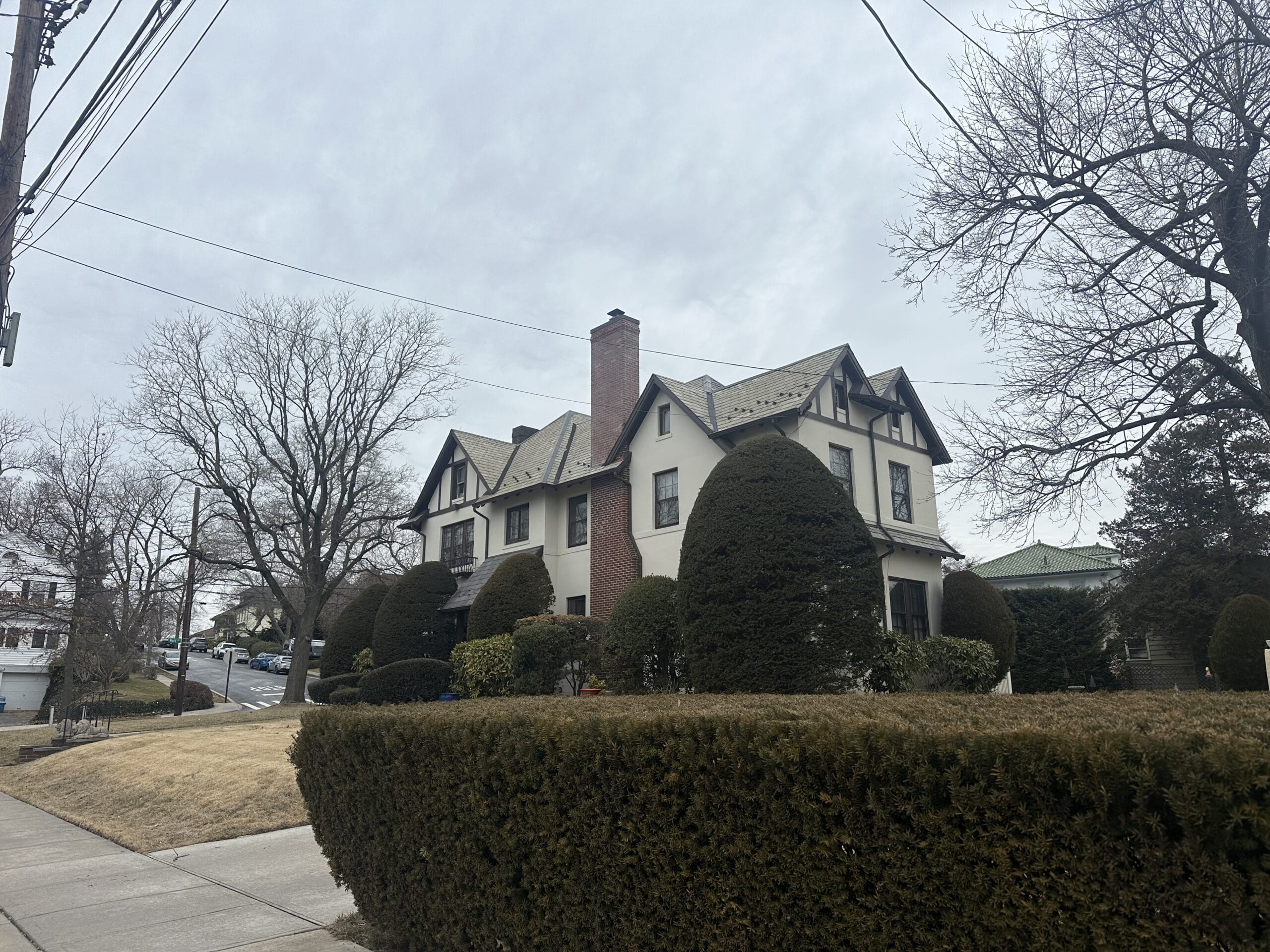 Randall Manor Hero Image