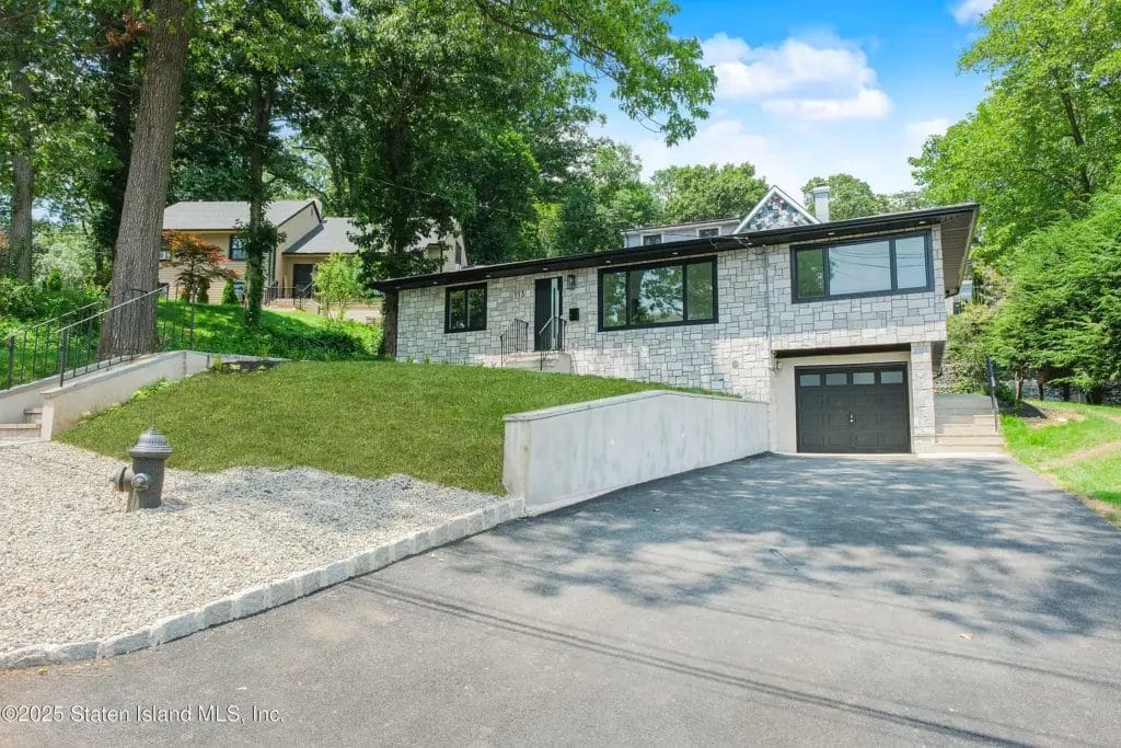 Exterior View of 113 Longview Road