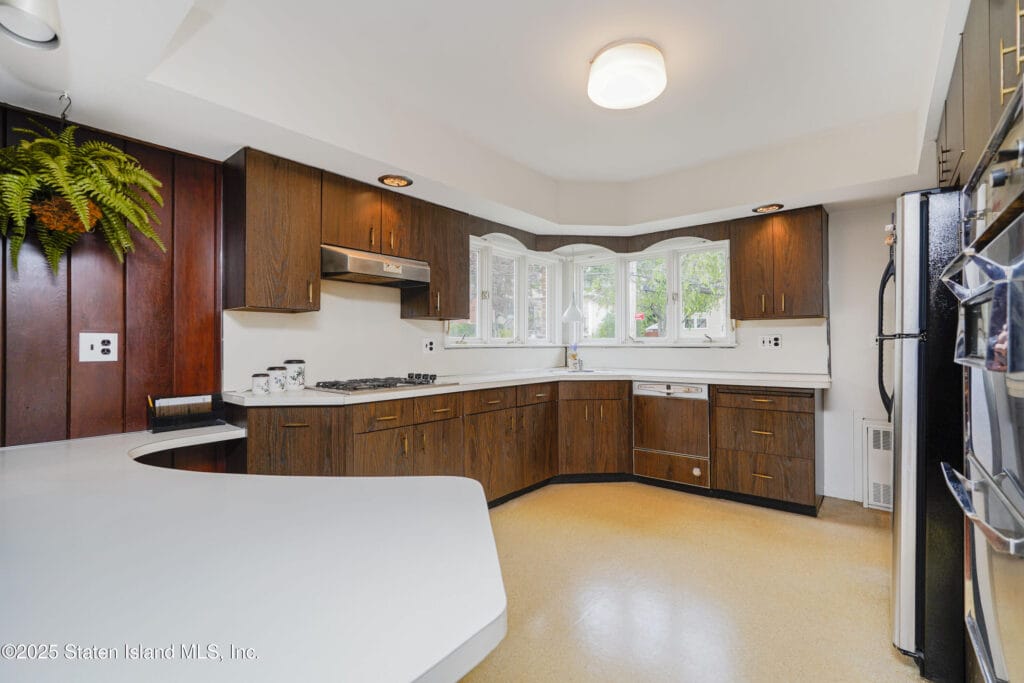 Kitchen of 60 Cedar Terrace