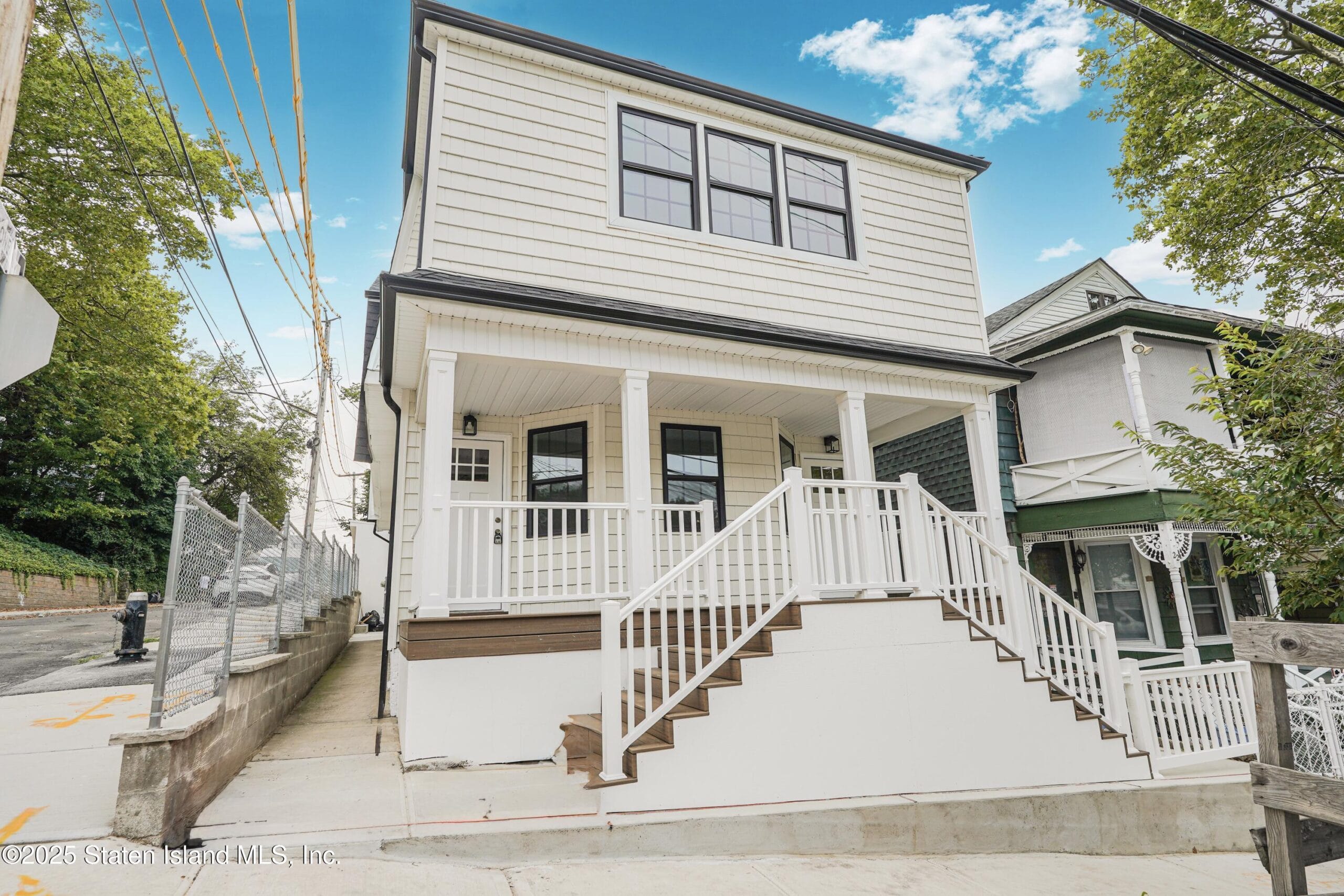 Exterior View of 24-26 York Avenue Staten Island NY