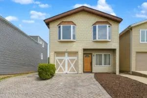 Exterior of 11 Victoria Rd.