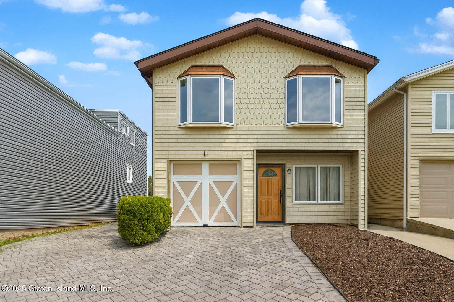 Exterior of 11 Victoria Rd.